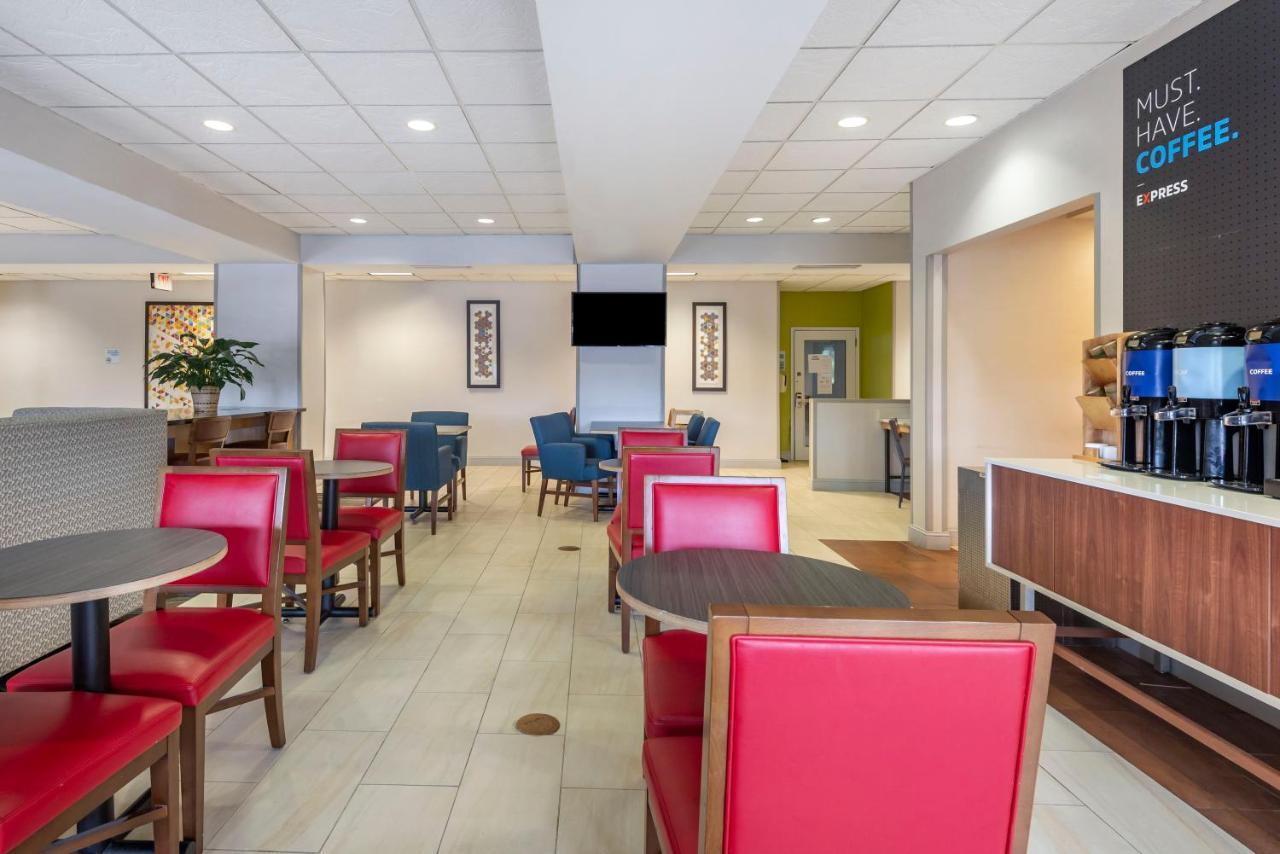 Holiday Inn Express Charlotte West - Gastonia By Ihg Dış mekan fotoğraf