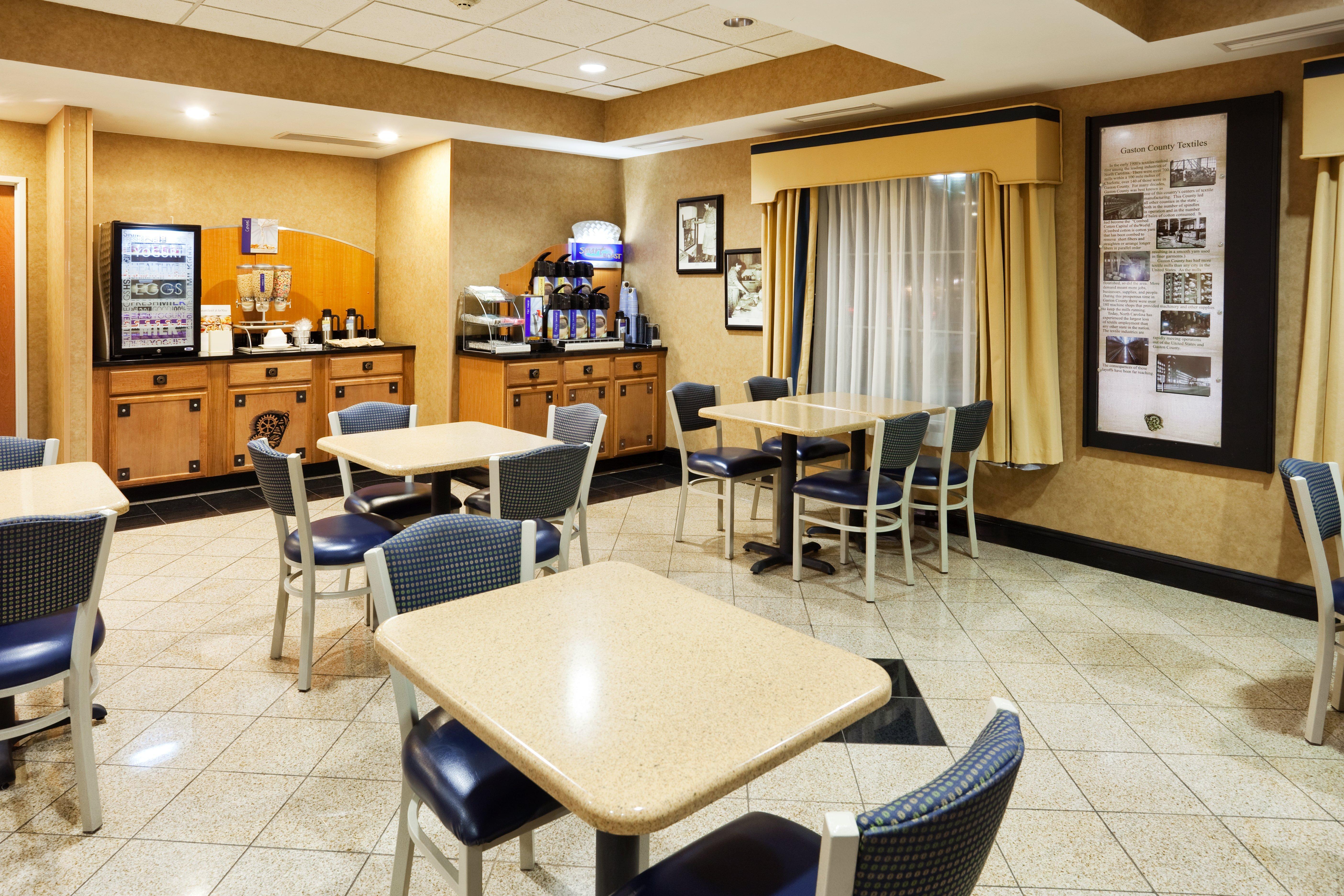 Holiday Inn Express Charlotte West - Gastonia By Ihg Dış mekan fotoğraf