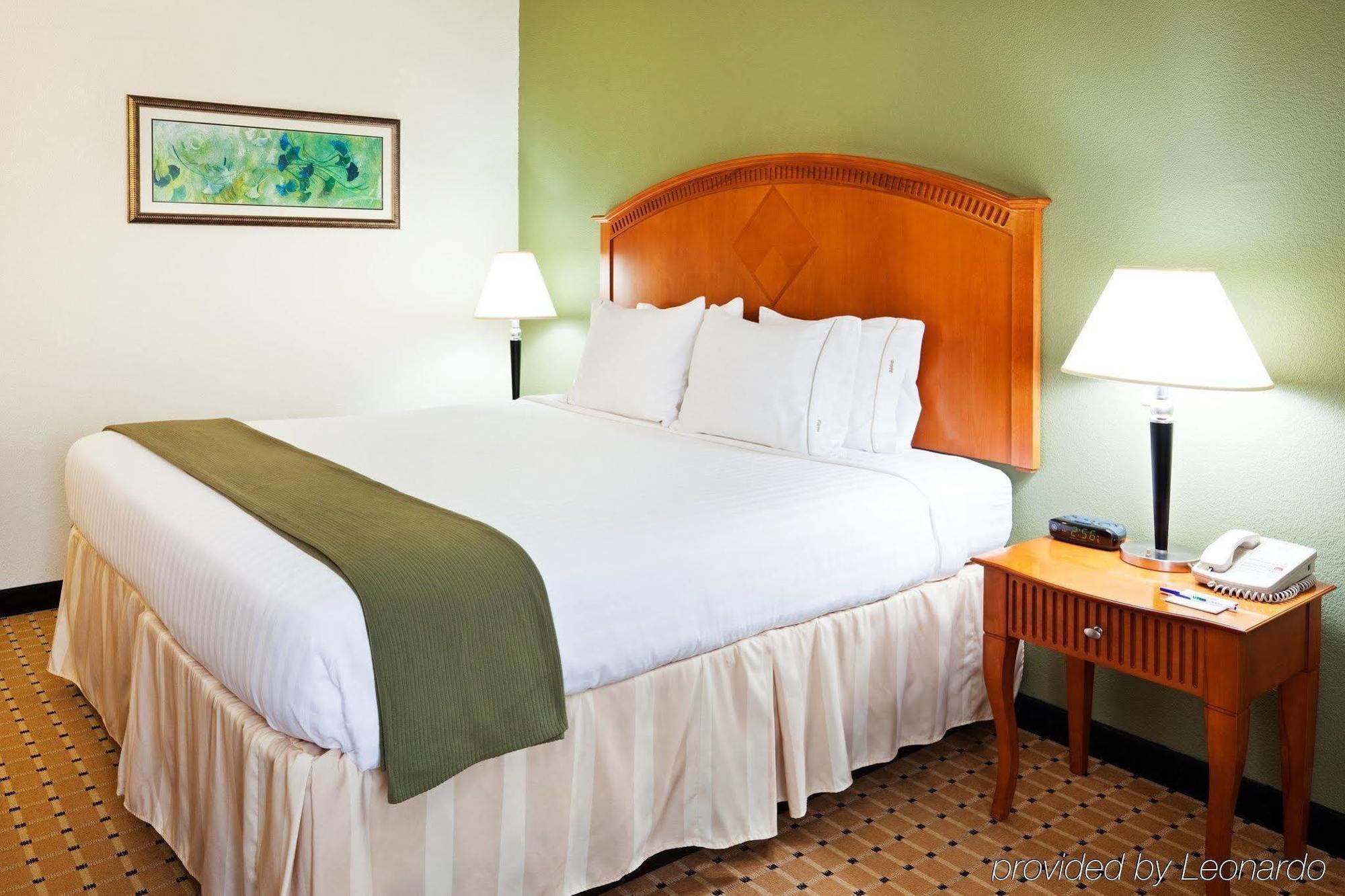 Holiday Inn Express Charlotte West - Gastonia By Ihg Dış mekan fotoğraf